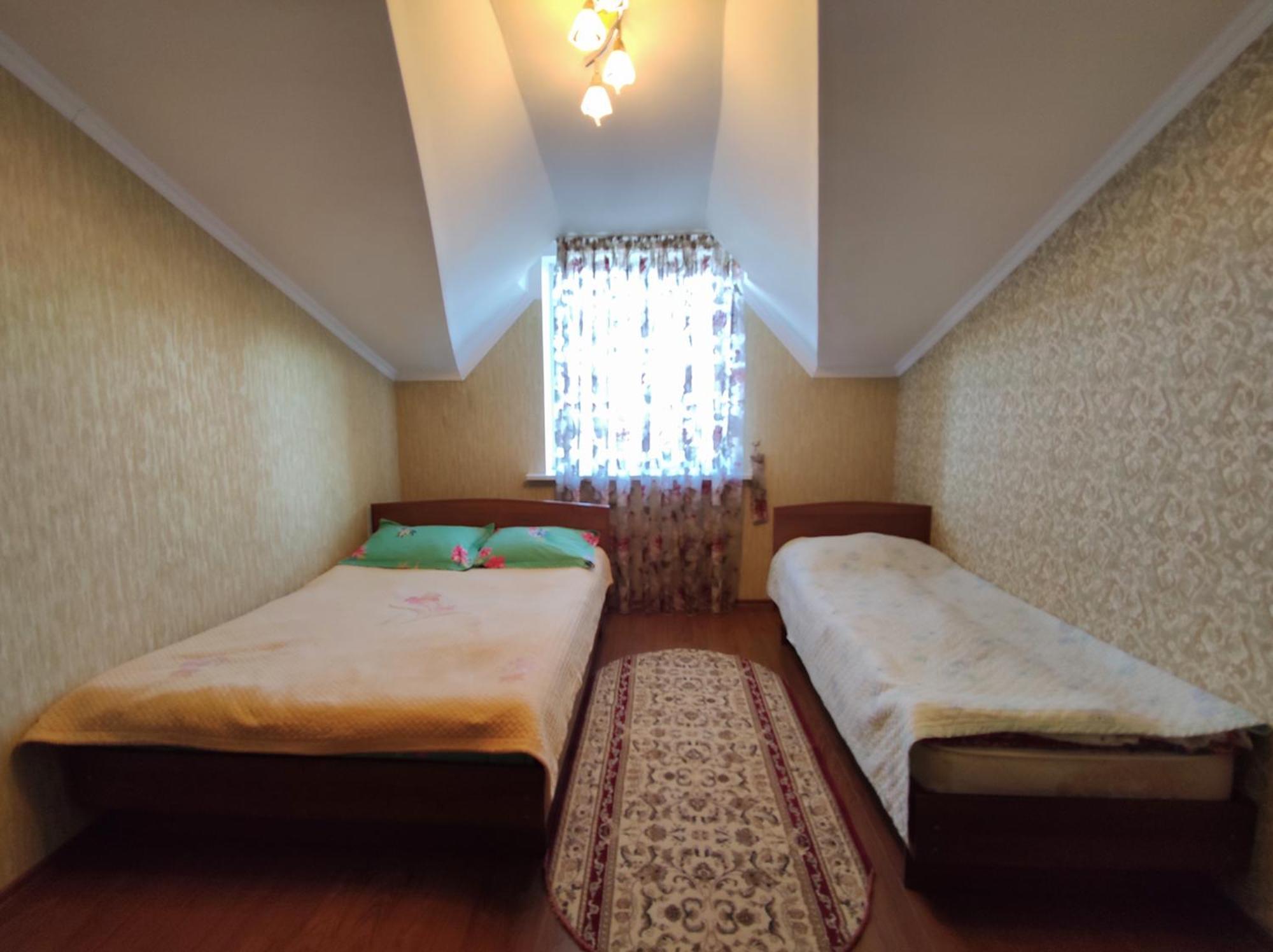 Адилет Hotel Cholpon-Ata Ngoại thất bức ảnh