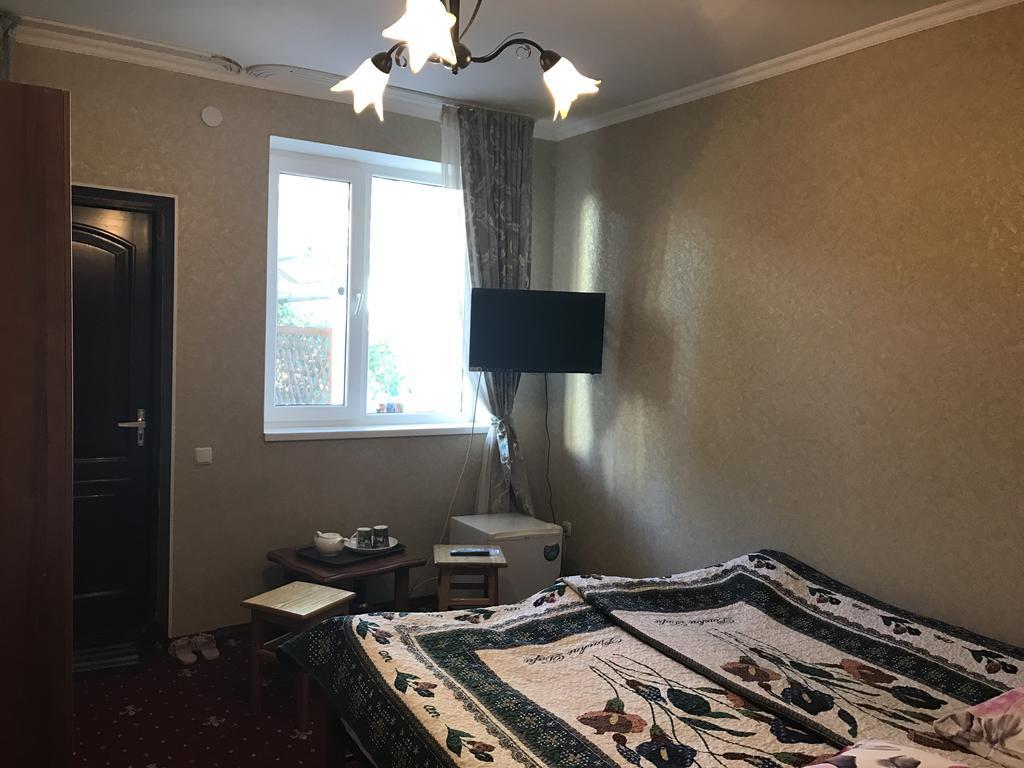 Адилет Hotel Cholpon-Ata Ngoại thất bức ảnh