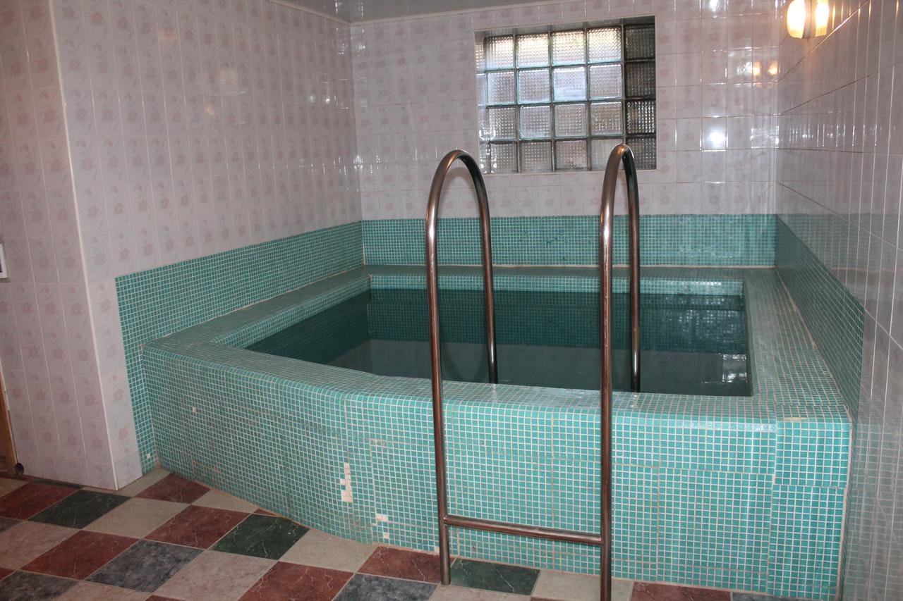 Адилет Hotel Cholpon-Ata Ngoại thất bức ảnh