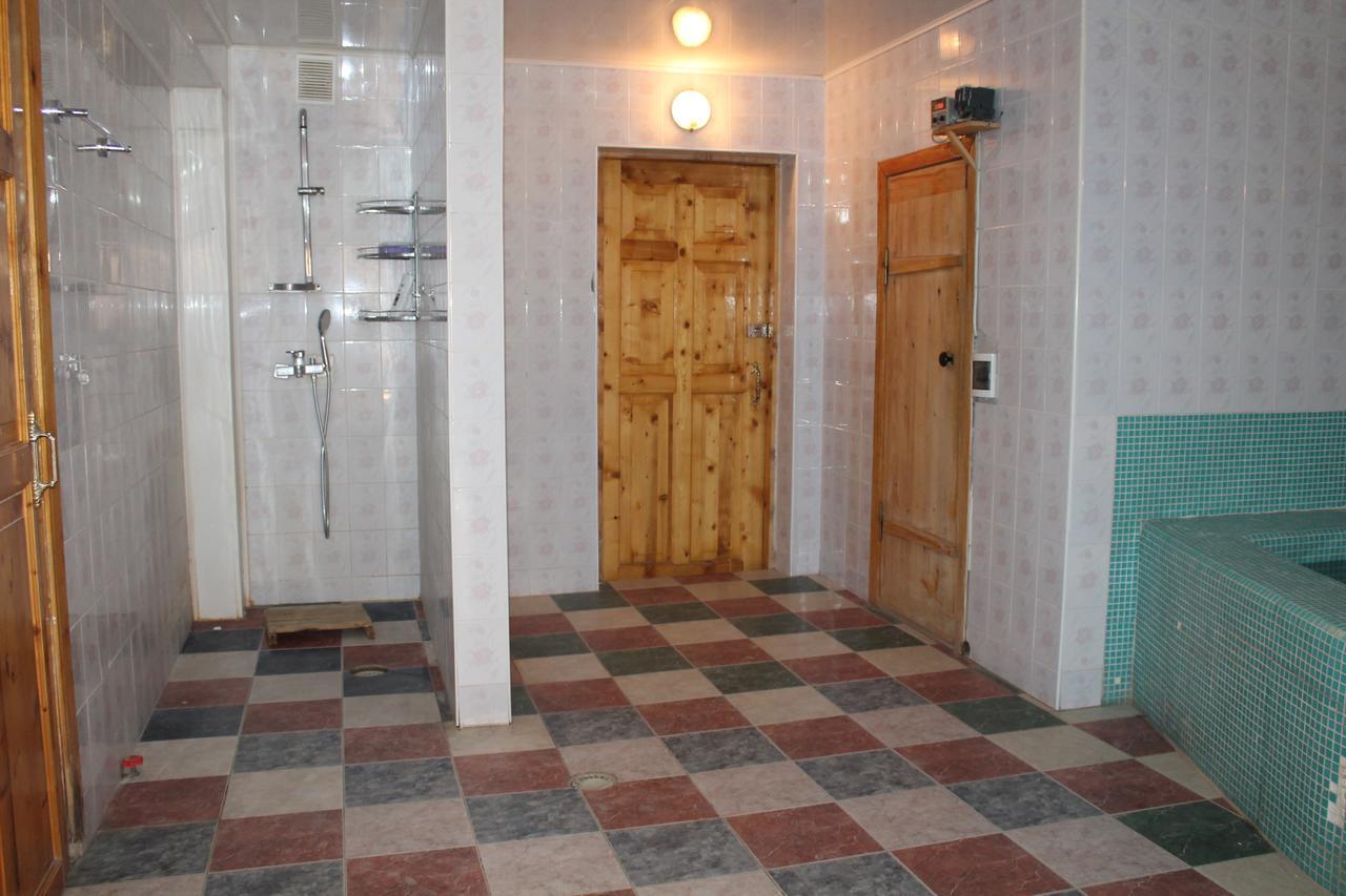Адилет Hotel Cholpon-Ata Ngoại thất bức ảnh